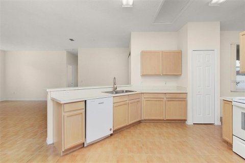 Villa ou maison à louer à Kissimmee, Floride: 3 chambres, 172.33 m2 № 1762273 - photo 24