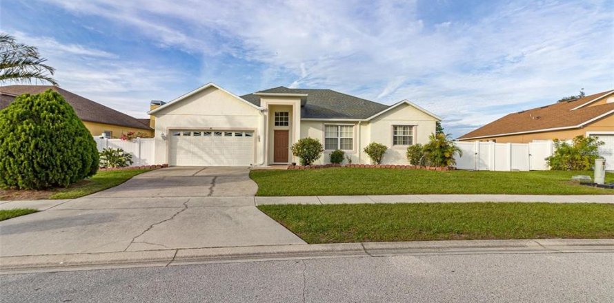 Villa ou maison à Kissimmee, Floride 3 chambres, 172.33 m2 № 1762273