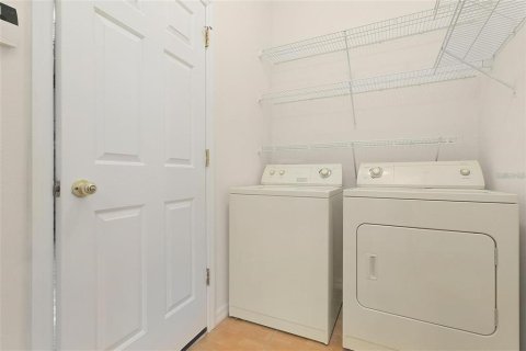 Villa ou maison à louer à Kissimmee, Floride: 3 chambres, 172.33 m2 № 1762273 - photo 28