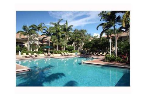 Appartement à louer à West Palm Beach, Floride: 1 chambre, 74.32 m2 № 2439407 - photo 2