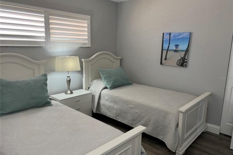 Condo in Clearwater, Florida, 2 bedrooms  № 1905061 - photo 15