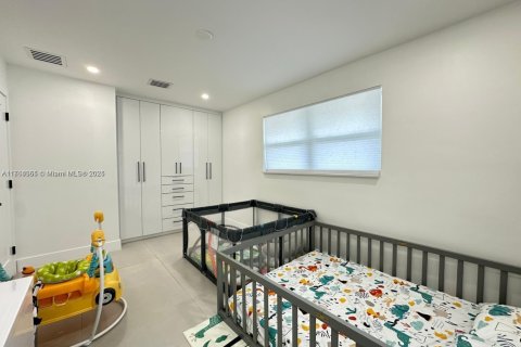 Casa en venta en Pembroke Pines, Florida, 3 dormitorios, 83.33 m2 № 1861140 - foto 14