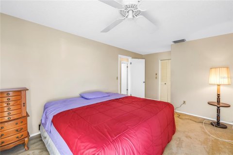 House in Palm Harbor, Florida 2 bedrooms, 92.9 sq.m. № 2198267 - photo 14