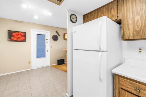 House in Palm Harbor, Florida 2 bedrooms, 92.9 sq.m. № 2198267 - photo 13