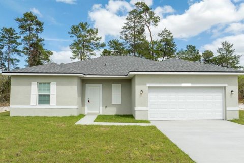 House in Dunnellon, Florida 4 bedrooms, 157.56 sq.m. № 2225037