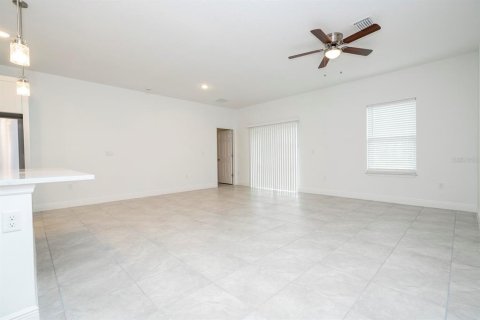 House in Dunnellon, Florida 4 bedrooms, 157.56 sq.m. № 2225037 - photo 5