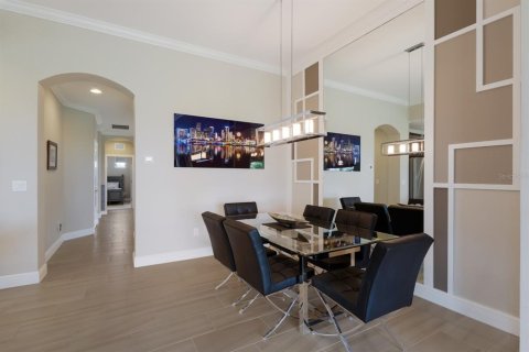Copropriété à vendre à Lakewood Ranch, Floride: 3 chambres, 220.74 m2 № 1875777 - photo 8