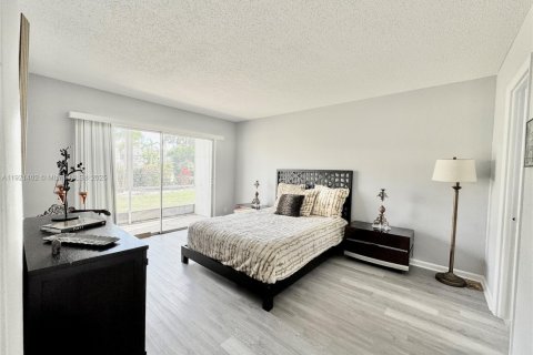 Condominio en venta en Lauderhill, Florida, 1 dormitorio, 63.17 m2 № 1975850 - foto 10