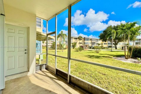 Condominio en venta en Lauderhill, Florida, 1 dormitorio, 63.17 m2 № 1975850 - foto 14