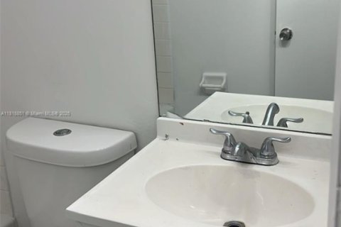 Condominio en venta en Miami, Florida, 3 dormitorios, 92.25 m2 № 1776192 - foto 6