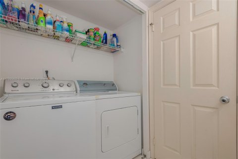 Купить кондоминиум в Авентура, Флорида 2 спальни, 126.81м2, № 2014167 - фото 16