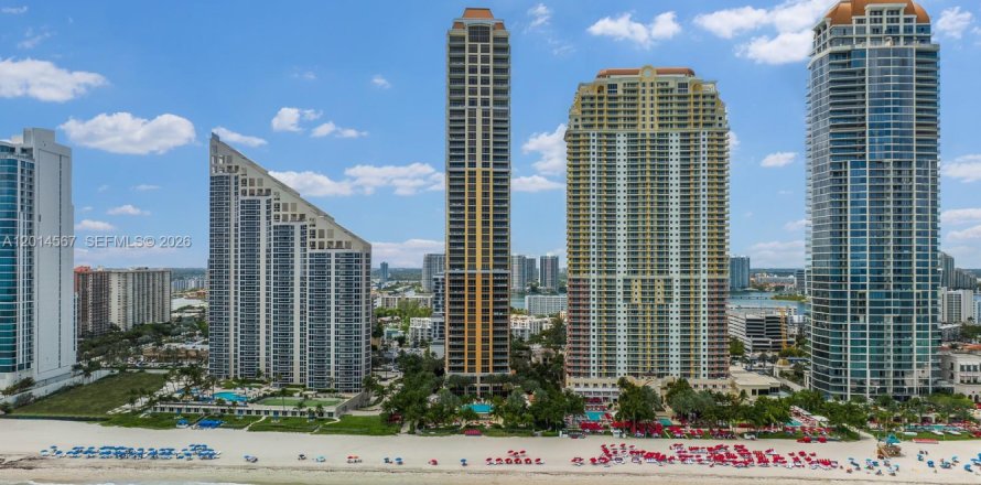 Condo in Sunny Isles Beach, Florida, 3 bedrooms № 2076519