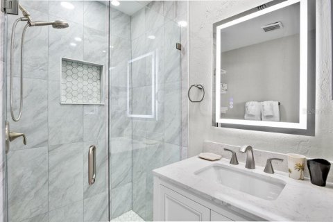 Купить кондоминиум в Сарасота, Флорида 5 комнат, 85.56м2, № 2097326 - фото 11
