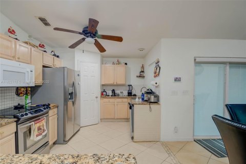 Casa en venta en Naples, Florida, 3 dormitorios, 181.72 m2 № 1976069 - foto 11