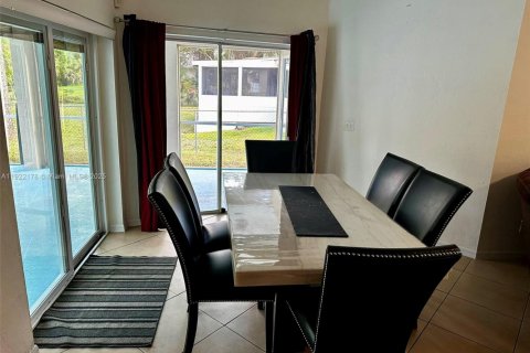 Casa en venta en Naples, Florida, 3 dormitorios, 181.72 m2 № 1976069 - foto 15