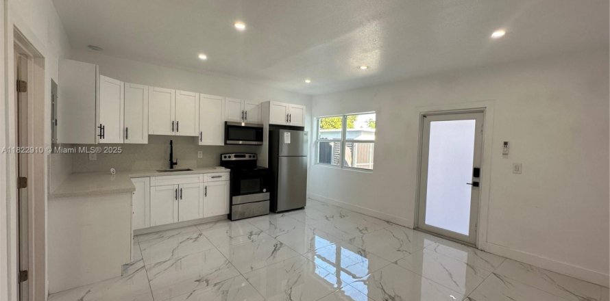Condo à Hollywood, Floride, 1 chambre № 1788803