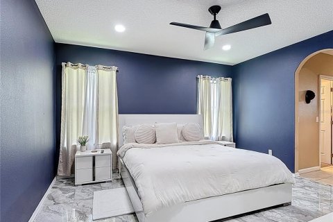 Casa en venta en Kissimmee, Florida, 4 dormitorios, 183.02 m2 № 1844585 - foto 24