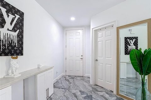 Casa en venta en Kissimmee, Florida, 4 dormitorios, 183.02 m2 № 1844585 - foto 8