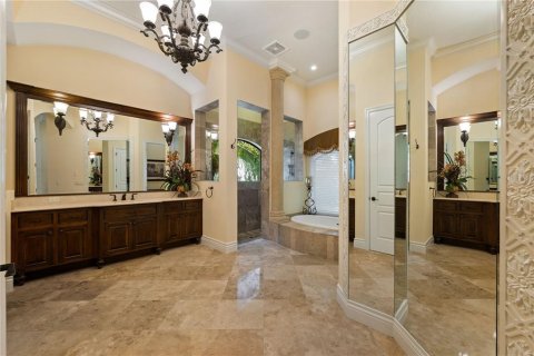 House in Odessa, Florida 5 bedrooms, 627 sq.m. № 1914817 - photo 24