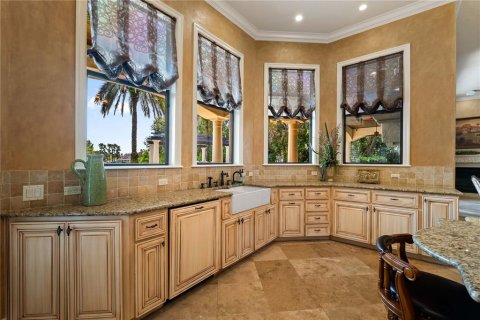 House in Odessa, Florida 5 bedrooms, 627 sq.m. № 1914817 - photo 13