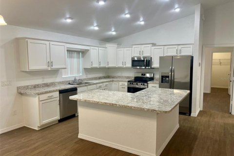 House in Summerfield, Florida 3 bedrooms, 132.76 sq.m. № 2103187 - photo 6