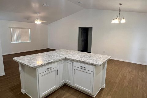 House in Summerfield, Florida 3 bedrooms, 132.76 sq.m. № 2103187 - photo 5
