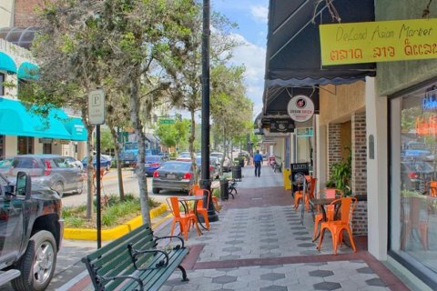 Condo in DeLand, Florida, 2 bedrooms  № 1027644 - photo 26