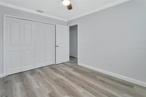 Condo in DeLand, Florida, 2 bedrooms  № 1027644 - photo 12