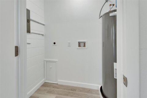 Condo in DeLand, Florida, 2 bedrooms  № 1027644 - photo 22