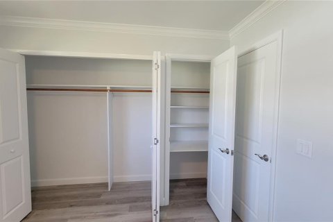 Condo in DeLand, Florida, 2 bedrooms  № 1027644 - photo 18