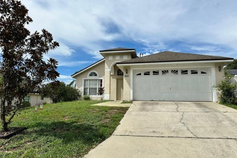 House in Davenport, Florida 3 bedrooms, 102.56 sq.m. № 1908035 - photo 2
