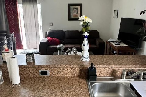 House in Davenport, Florida 3 bedrooms, 102.56 sq.m. № 1908035 - photo 6
