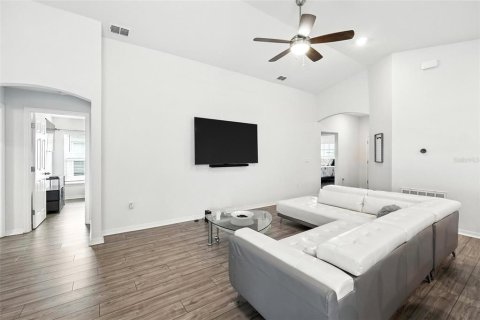 Casa en alquiler en Davenport, Florida, 4 dormitorios, 164.25 m2 № 1798587 - foto 6