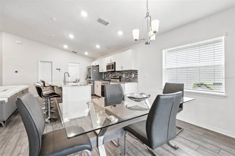 Casa en alquiler en Davenport, Florida, 4 dormitorios, 164.25 m2 № 1798587 - foto 14