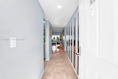 Copropriété à louer à Boca Raton, Floride: 2 chambres, 128.67 m2 № 2076683 - photo 2