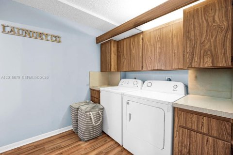 Copropriété à louer à Boca Raton, Floride: 2 chambres, 128.67 m2 № 2076683 - photo 17