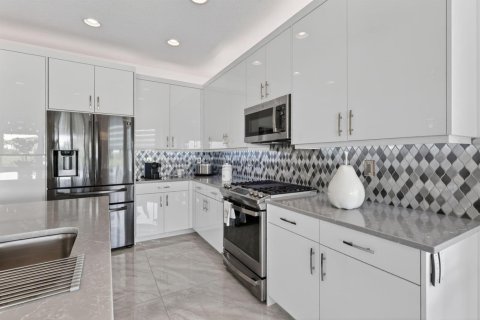 Villa ou maison à vendre à Port St. Lucie, Floride: 3 chambres, 201.32 m2 № 2083924 - photo 19