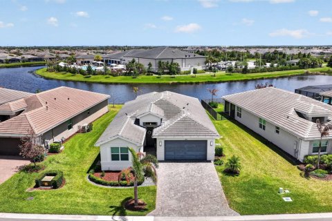 Villa ou maison à Port St. Lucie, Floride 3 chambres, 201.32 m2 № 2083924