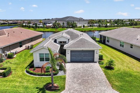 Villa ou maison à vendre à Port St. Lucie, Floride: 3 chambres, 201.32 m2 № 2083924 - photo 3