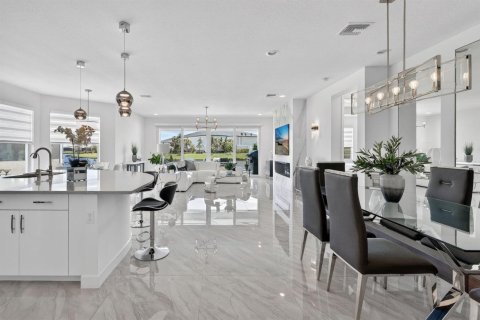 Villa ou maison à vendre à Port St. Lucie, Floride: 3 chambres, 201.32 m2 № 2083924 - photo 9