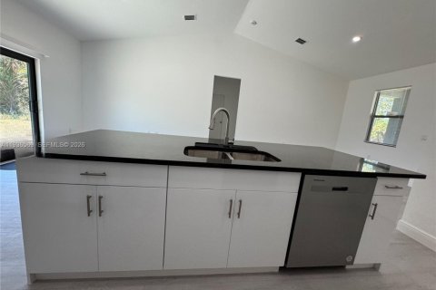 House in LaBelle, Florida 3 bedrooms № 2053710 - photo 10