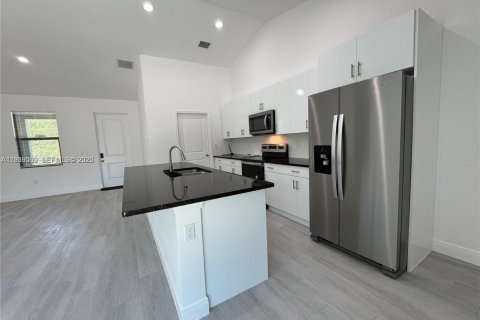 House in LaBelle, Florida 3 bedrooms № 2053710 - photo 9