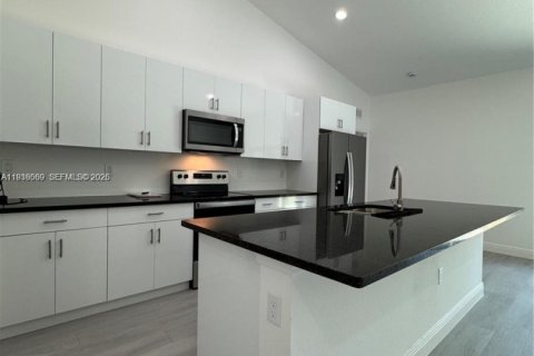 House in LaBelle, Florida 3 bedrooms № 2053710 - photo 6