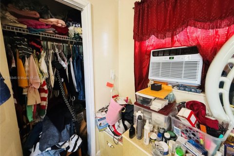 Купить коммерческую недвижимость в Опа-Локка, Флорида 180.23м2, № 1845923 - фото 10