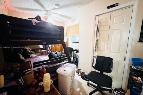 Купить коммерческую недвижимость в Опа-Локка, Флорида 180.23м2, № 1845923 - фото 12