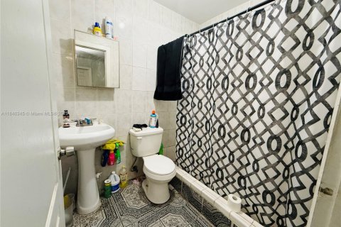 Купить коммерческую недвижимость в Опа-Локка, Флорида 180.23м2, № 1845923 - фото 30