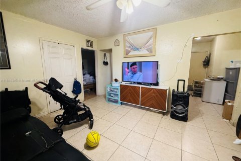 Купить коммерческую недвижимость в Опа-Локка, Флорида 180.23м2, № 1845923 - фото 15