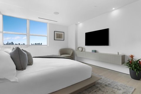 Condo in Miami Beach, Florida, 3 bedrooms  № 2047528 - photo 23