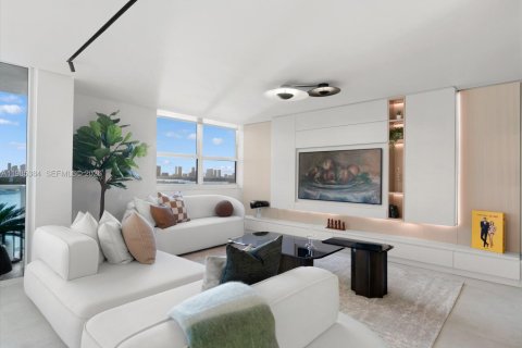 Condo in Miami Beach, Florida, 3 bedrooms  № 2047528 - photo 10