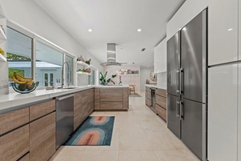 House in Palmetto Bay, Florida 4 bedrooms, 237.09 sq.m. № 2074112 - photo 20